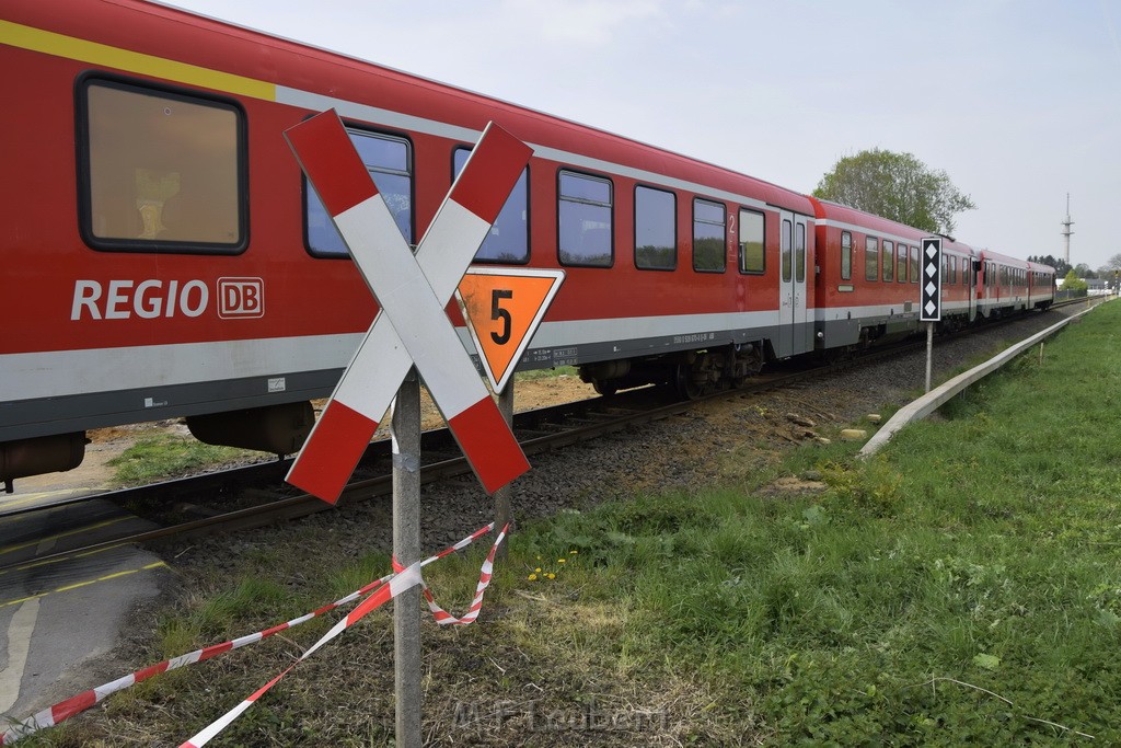 Schwerer VU LKW Zug Bergheim Kenten Koelnerstr P635.JPG - Miklos Laubert